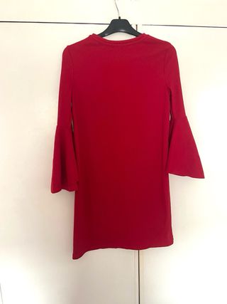 Vestido Bershka Rojo Manga Campana