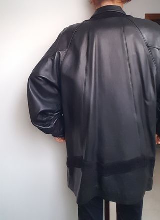 Chaqueta de Piel Negra hombreras Zerimar Talla M