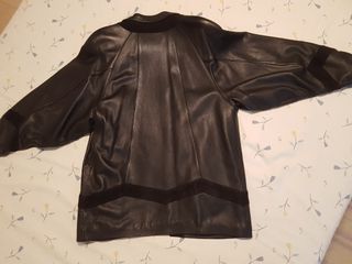 Chaqueta de Piel Negra hombreras Zerimar Talla M