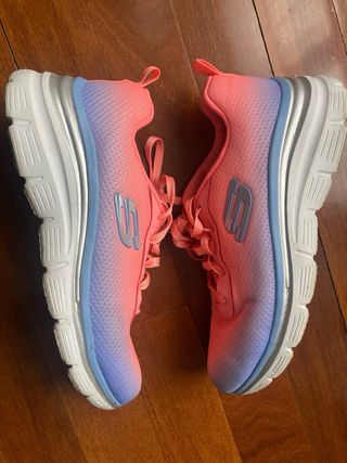 Skechers Talla 37.5 Rosa y Azul