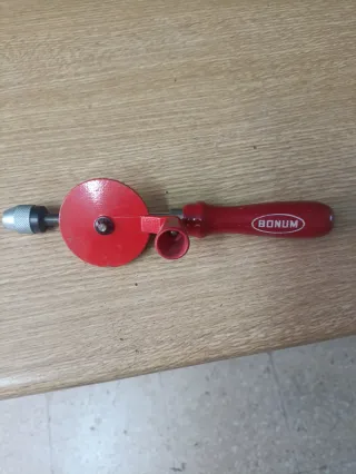 Berbiquí manual BONUM rojo