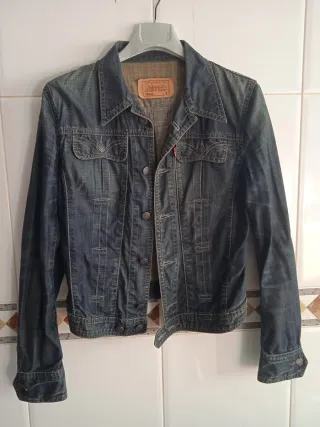 Cazadora Levis S entallada