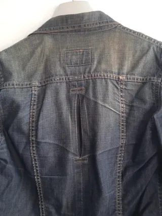 Cazadora Levis S entallada