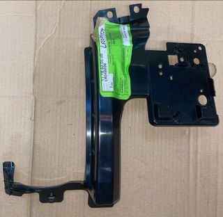 LR048696 Soporte Parachoques LAND ROVER