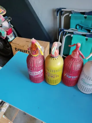 Caja de sifones vintage