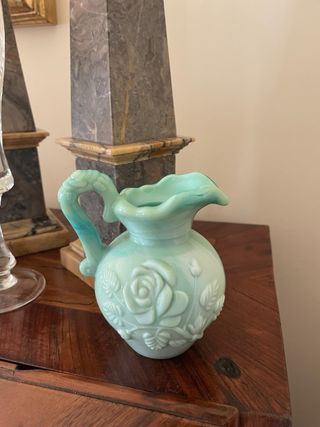 Bottiglietta vetro opalino Avon floreale