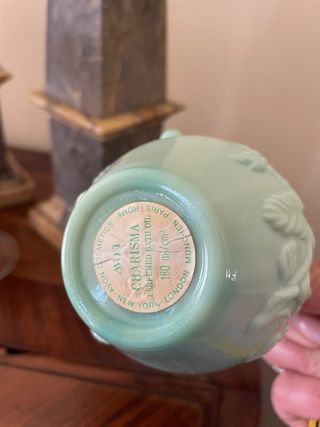 Bottiglietta vetro opalino Avon floreale