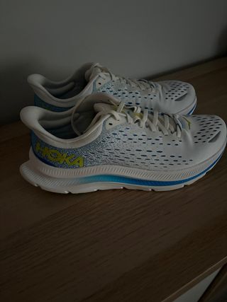 Zapatillas Hoka Running Blancas y Azules