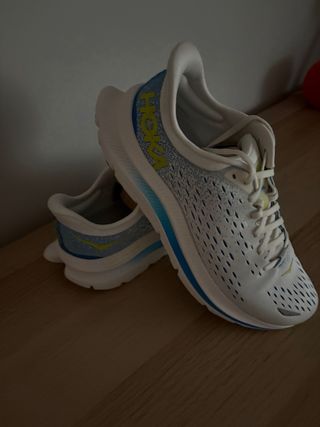 Zapatillas Hoka Running Blancas y Azules