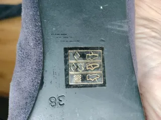 Botas altas negras con hebilla