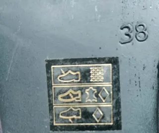 Botas altas negras con hebilla