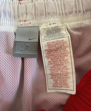 Costume da bagno Nike rosso – originale, comodo