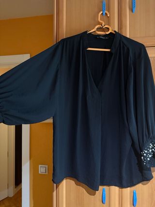 Blusa Zara Negra Fluida Perlas