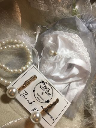 Conjunto Novia Collar pendientes y Guantes en Caja