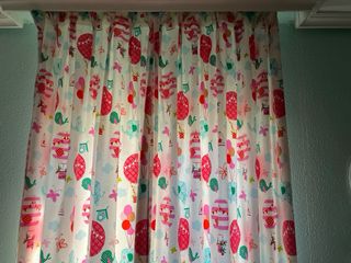 Colcha y cortinas infantiles