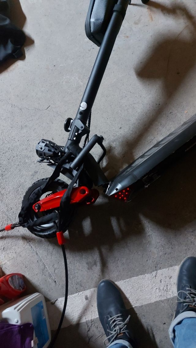 PATINETE ELECTRICO ROTO