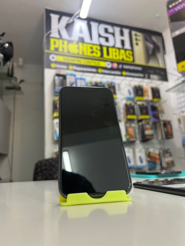 iPhone 11 64GB Negro Semi Nuevo