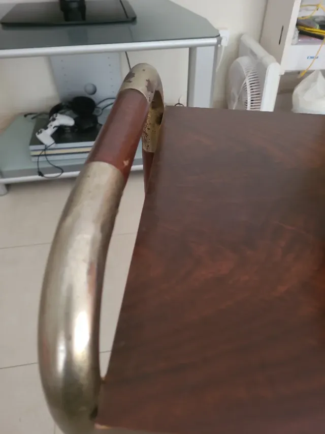 Estantería con ruedas