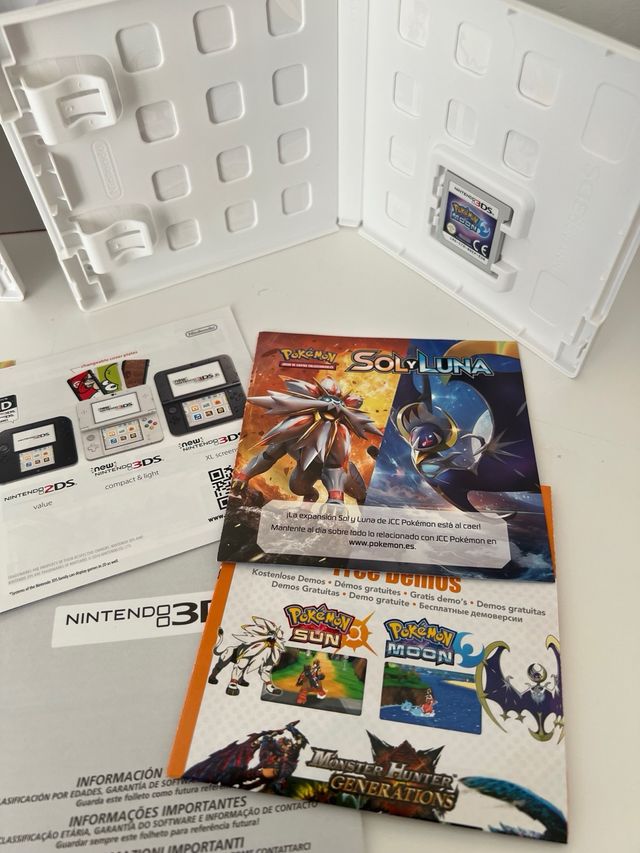 Pacchetto Nintendo 2DS + Pokemon Sole e Pokemon Luna