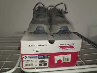Zapatos de golf Skechers grises