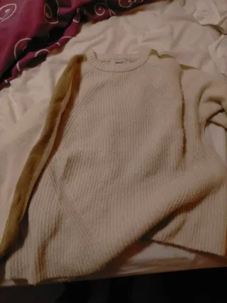 Jersey Only beige con cuello redondo