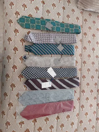 8 Corbatas Nuevas con Etiquetas