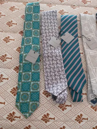 8 Corbatas Nuevas con Etiquetas