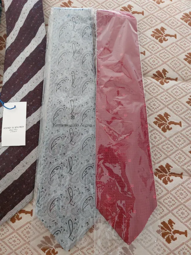 8 Corbatas Nuevas con Etiquetas