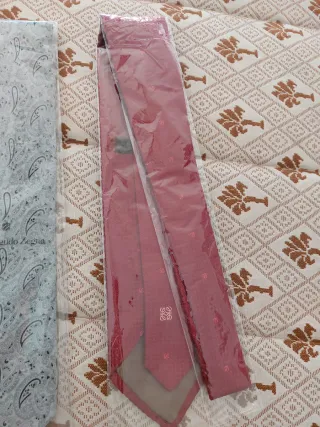 8 Corbatas Nuevas con Etiquetas