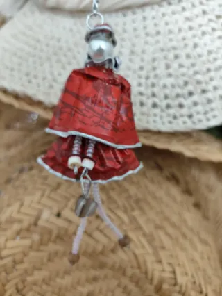 Ciondolo bambolina handmade rossa e argento