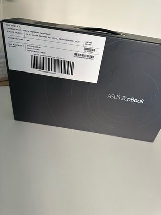 Asus Zenbook UM425Q - Portátil 14”