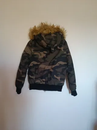 Abrigo militar camuflaje