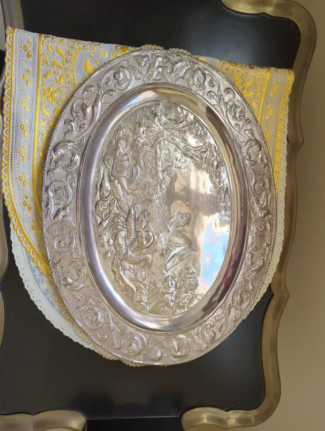 2 Platos Decorativos Metal Plateados