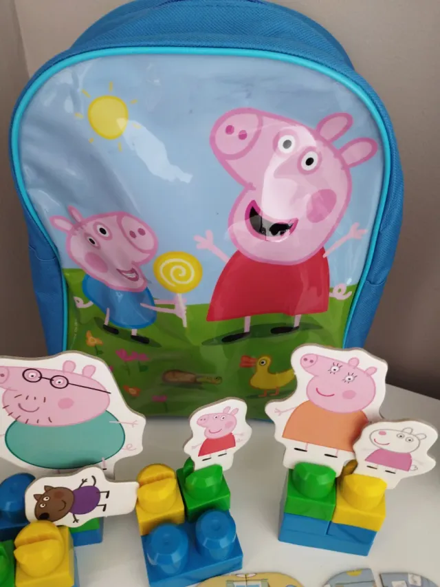 Mochila y juegos Peppa Pig