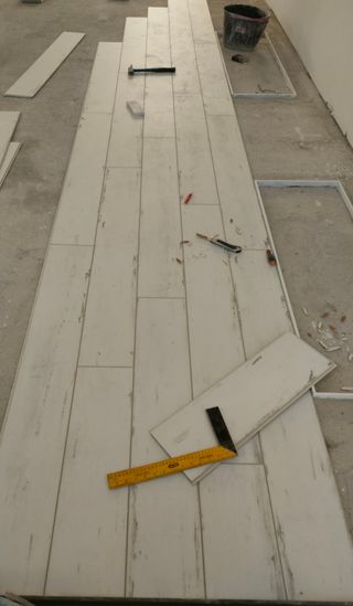 Tarima flotante, puertas y rodapiés