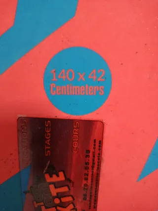 Tabla Kitesurf Roja y Azul