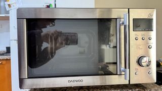 Microondas Daewoo Grill KOG-837RS (a reparar)