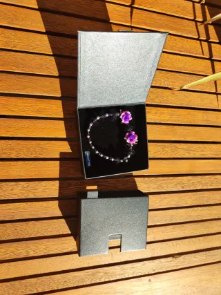 Pulsera de cristal checo morado y plateado