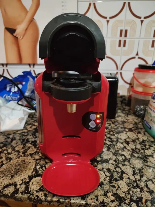 Macchina da caffè Bosch rossa