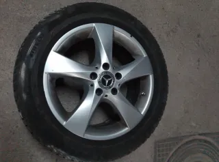 Llantas originales Mercedes 17" + Cub. Invierno
