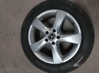 Llantas originales Mercedes 17" + Cub. Invierno