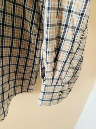 Camisa de vestir a cuadros beige y azul