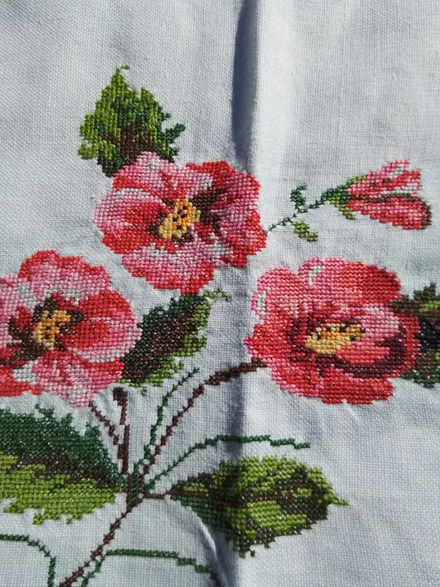 Mantel Petit Point Flores Rosas