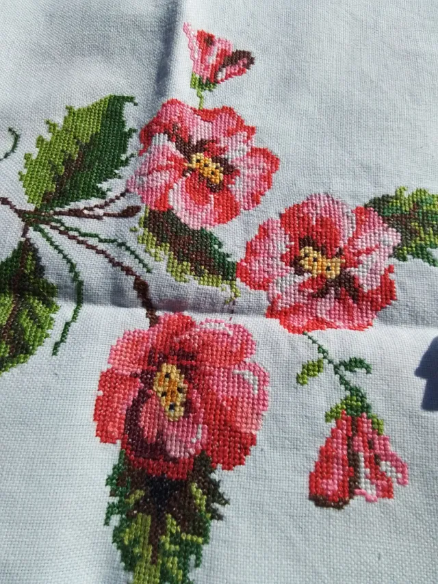 Mantel Petit Point Flores Rosas