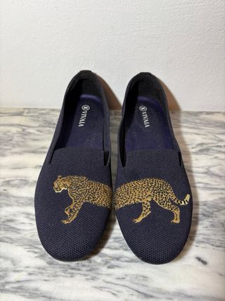 Mocasines Audrey Bordados Leopardo Negro