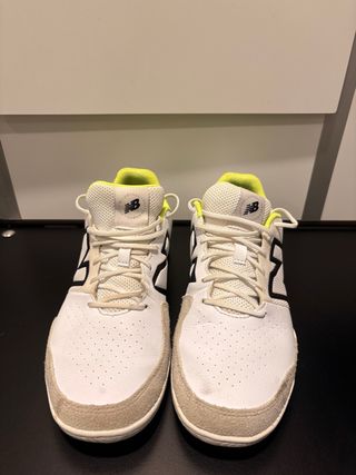 Zapatillas New Balance Futsal Beige/Blanco