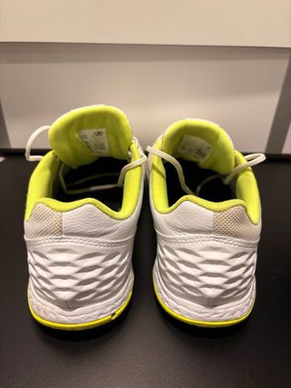 Zapatillas New Balance Futsal Beige/Blanco