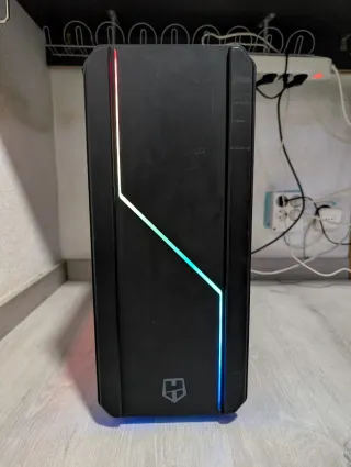 Ordenador Gaming Negro con Luces RGB