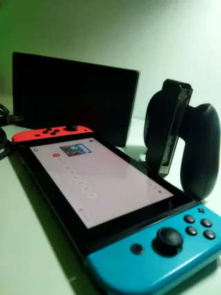 Nintendo Switch Azul y Rojo