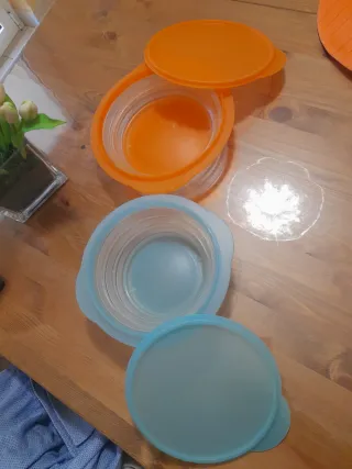 Contenitori salvaspazio in plastica